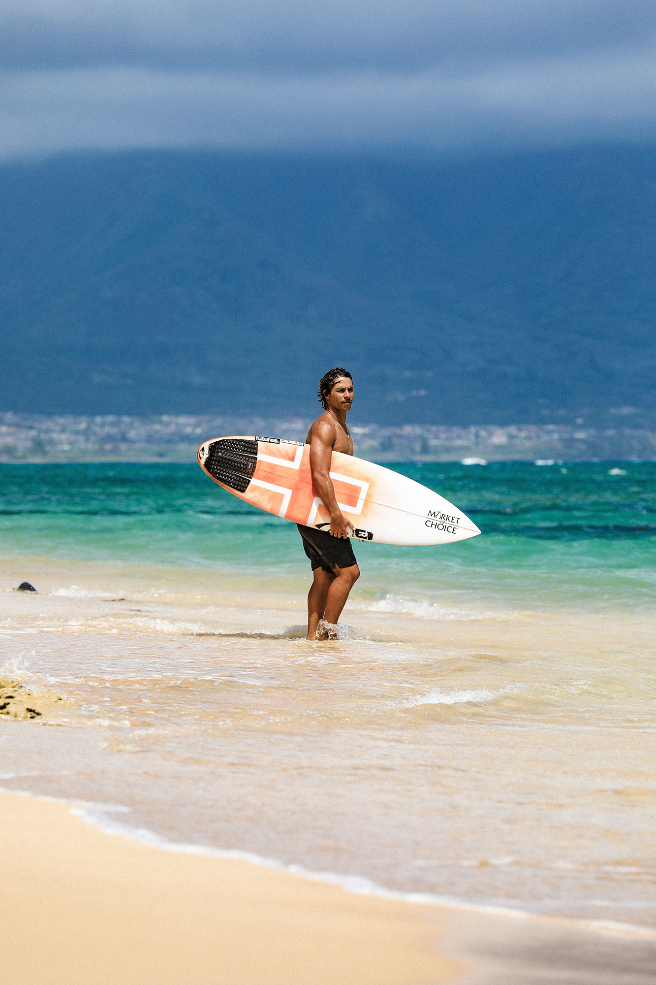 Maternity Photographer in Maui, HI